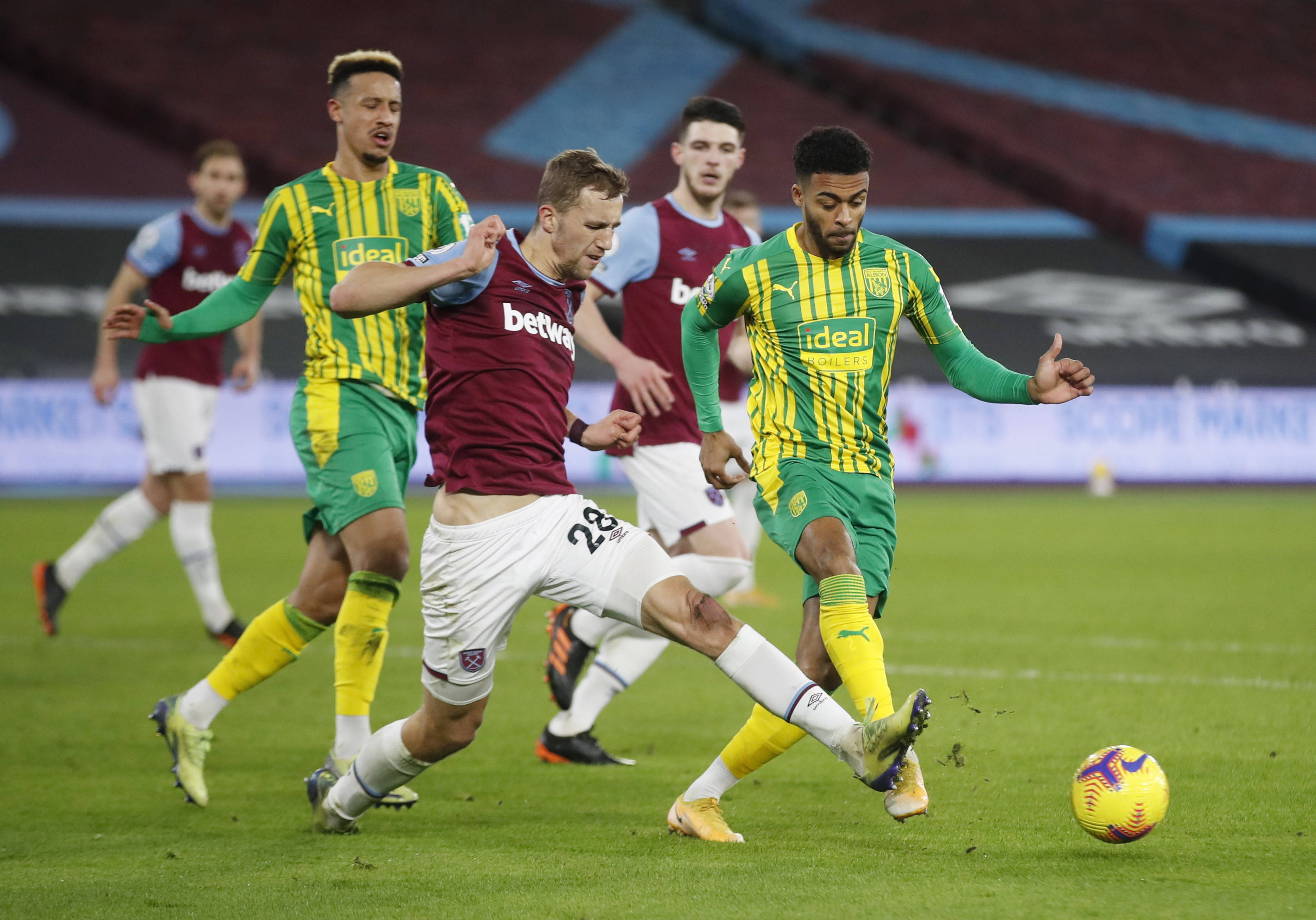 亚雷斯因伤 亚雷斯因伤